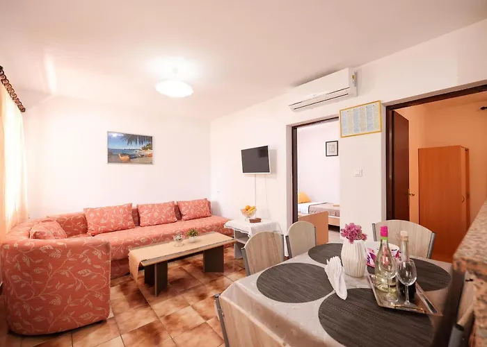 Apartment Danica Vir