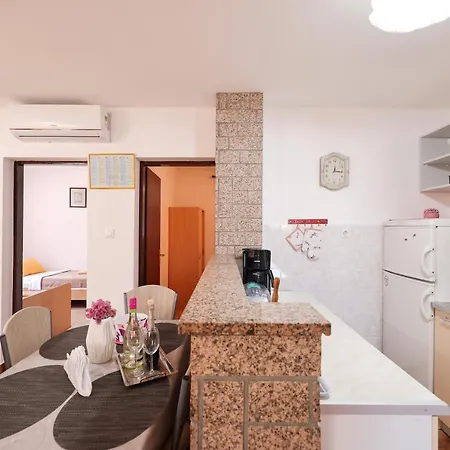 Apartment Danica *